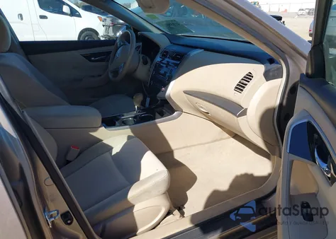 2013 Nissan Altima 2.5 z USA, uszkodzony, nr VIN 1N4AL3AP7DC105881